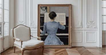Mujer con Piano